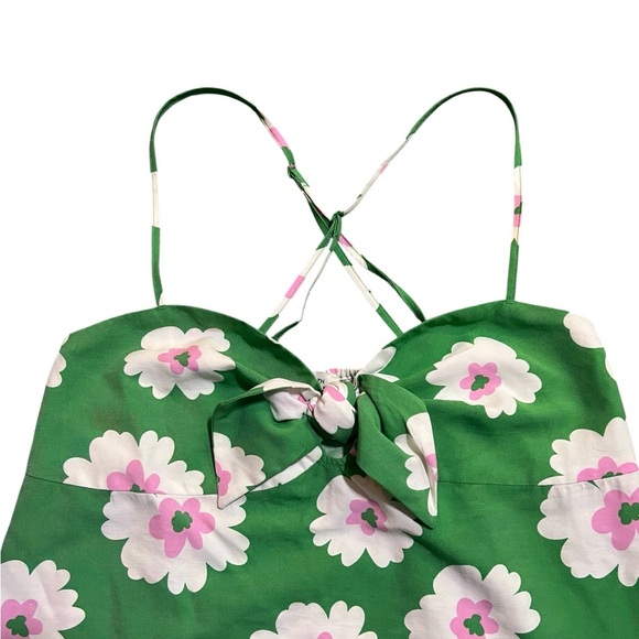 On 34th Floral Tie-Front Floral Cami Green Adjustable Straps Flowy Size Medium - Picture 2 of 6